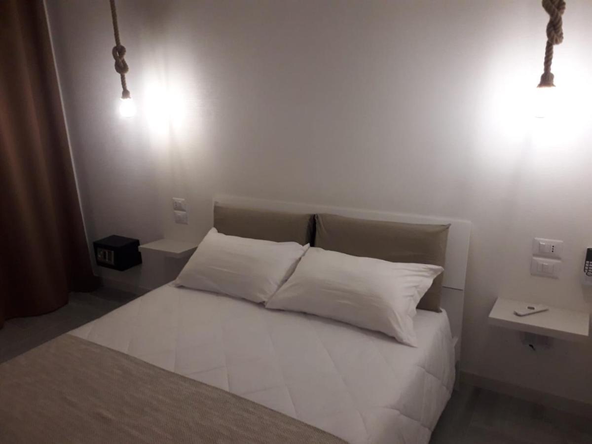 Aquamari B&B В'єсте Екстер'єр фото